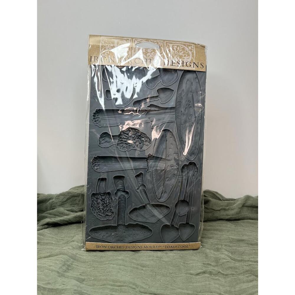Toadstool - Iron Orchid Designs Decor Mould - Brand New
